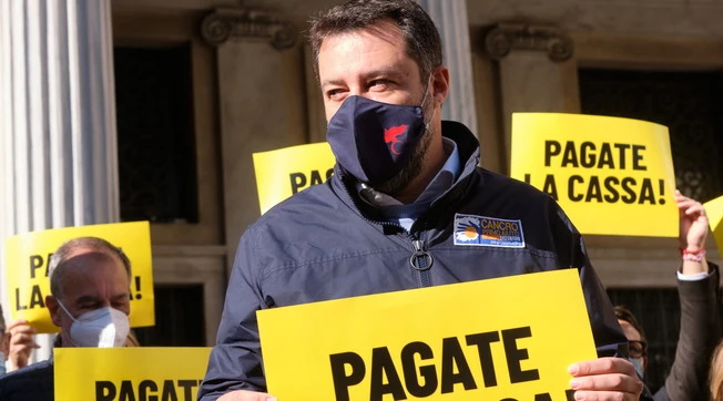 Matteo Salvini porta Conte in Tribunale. L'indiscrezione: "Sindaci della Lega ricorreranno al Tar contro il Dpcm"