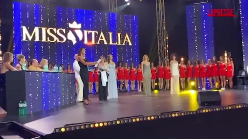https://media.liberoquotidiano.it/LEozLz-QMxYjxNf6uq6-iuQgSd6aG4vO65-e7MR0hLw/width:800/quality:90/aW1hZ2VzLzIwMjUvMDkvMTYvMDcxOTE2MzczLTNkMDAzM2MwLWJhN2UtNDYyYS1hZWVmLTk2Mzk0MjVhYzY2ZS5qcGc.webp
