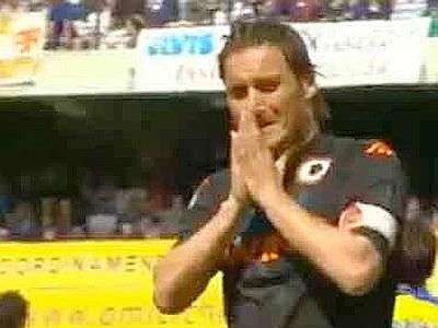 Il Chievo beffa la Roma nella nebbia