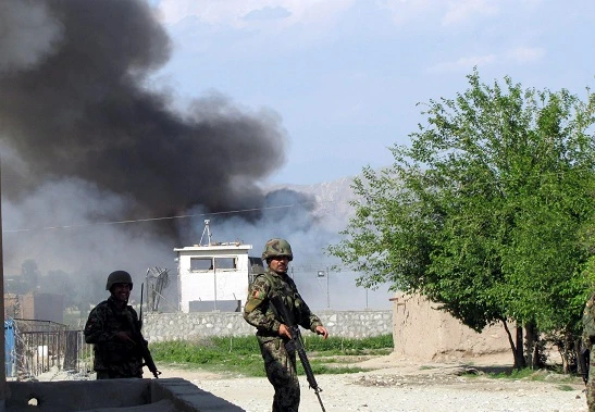 Afghanistan, 20 ore di guerra "Vendetta per Corani bruciati"
