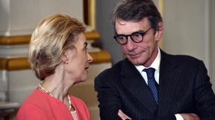 Giuseppe Conte, disastro Stati Generali: "Attesi Ursula Von der Leyen, David Sassoli e premi Nobel". Ma non ha mandato gli inviti