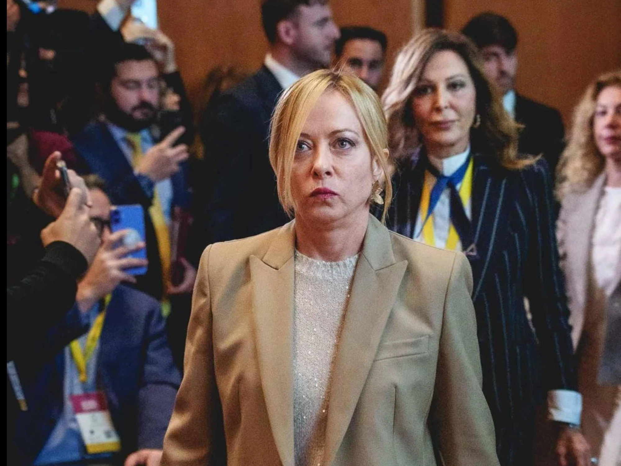 Daniela Santanchè, le voci dietro le quinte: "Ipotesi sfiducia", cosa può accadere