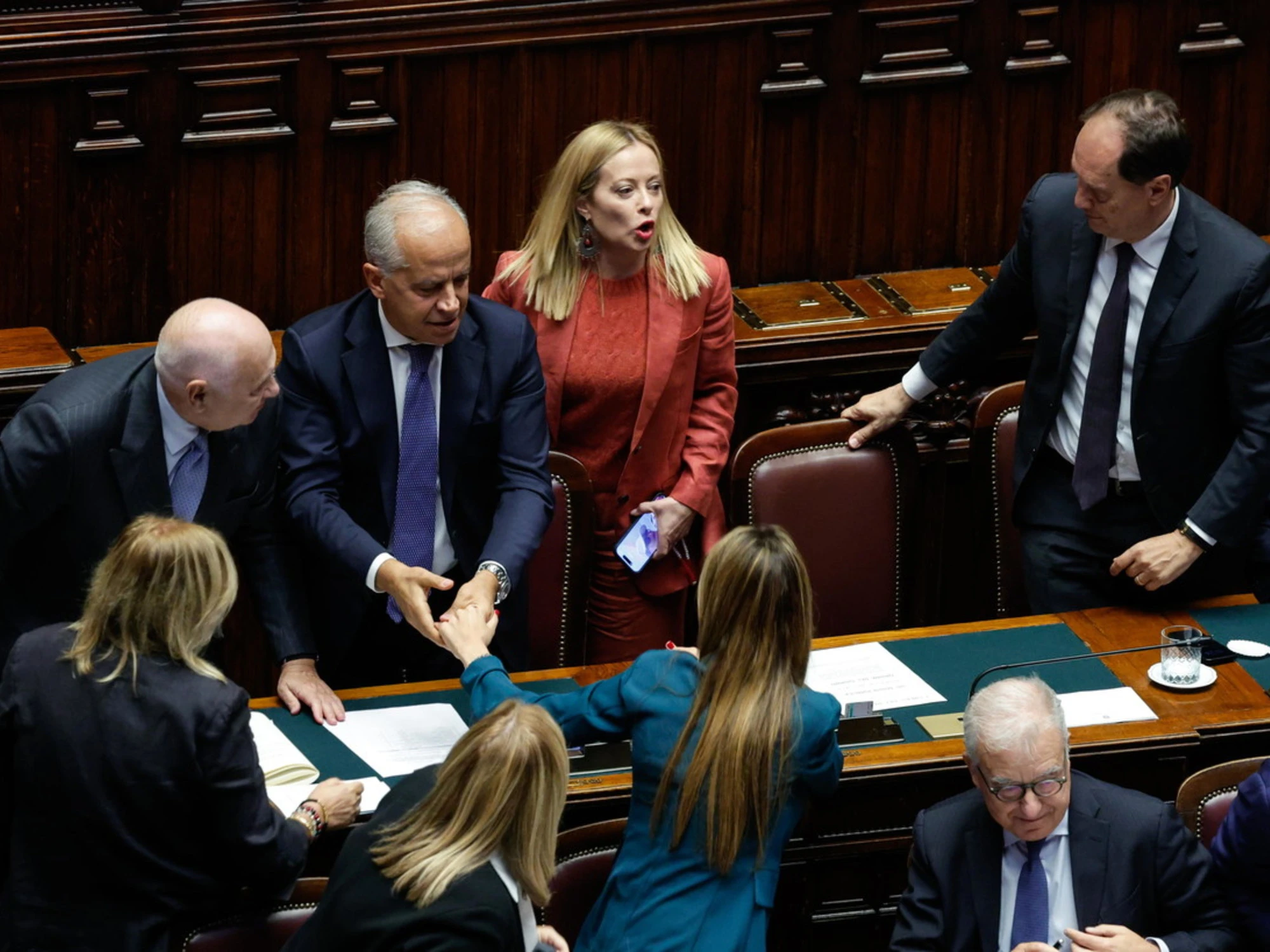 Almasri, il voto fa impazzire dem e Anm: "Nel Pd è caccia all'uomo"