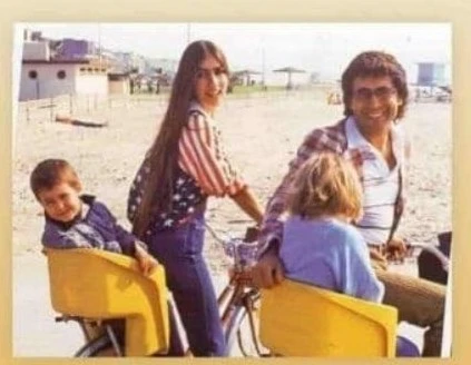Al Bano Carrisi e Romina Power, il figlio Yari rivede sua sorella Ylenia in vacanza: la foto commovente