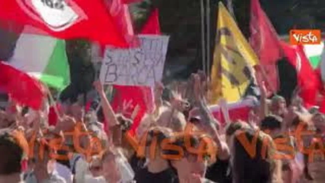 https://media.liberoquotidiano.it/LMpSXUzX2uih6UjjUPq7HFnTvwMrVRPnfDrO4-h7iLs/width:800/quality:90/aW1hZ2VzLzIwMjUvMTAvMDQvMTYwMTIxNjk5LTgzZDViNTQ4LTA5ZTUtNDViOS04MjhjLTNmNmZlZmNmYzA1Mi5qcGc.webp