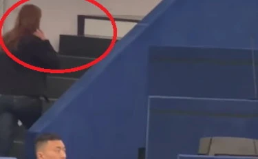 Ilaria Salis, domanda in Aula e lei scappa: "Ecco il video della codarda"