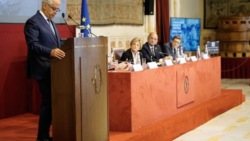 https://media.liberoquotidiano.it/LQ1F8CbQFQu7wODUZnfHG2H97IgAbC4UrkLLKgMIhp4/width:800/quality:90/aW1hZ2VzLzIwMjYvMDUvMDYvMTM0MzE5Mzg1LWU5YWQxZGE3LWRkYjUtNDM0NS04NTcwLTBjNGZmNjI1YTk2Zi5qcGVn.webp