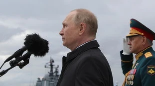 Mosca, l'ira di Putin: "Vogliono bagno di sangue", ambasciata italiana in allarme
