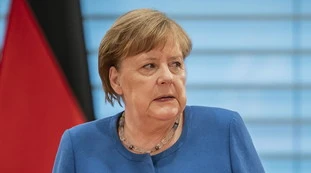 Coronabond, la stroncatura di Angela Merkel prima dell'Eurogruppo: "Non c'è consenso politico"