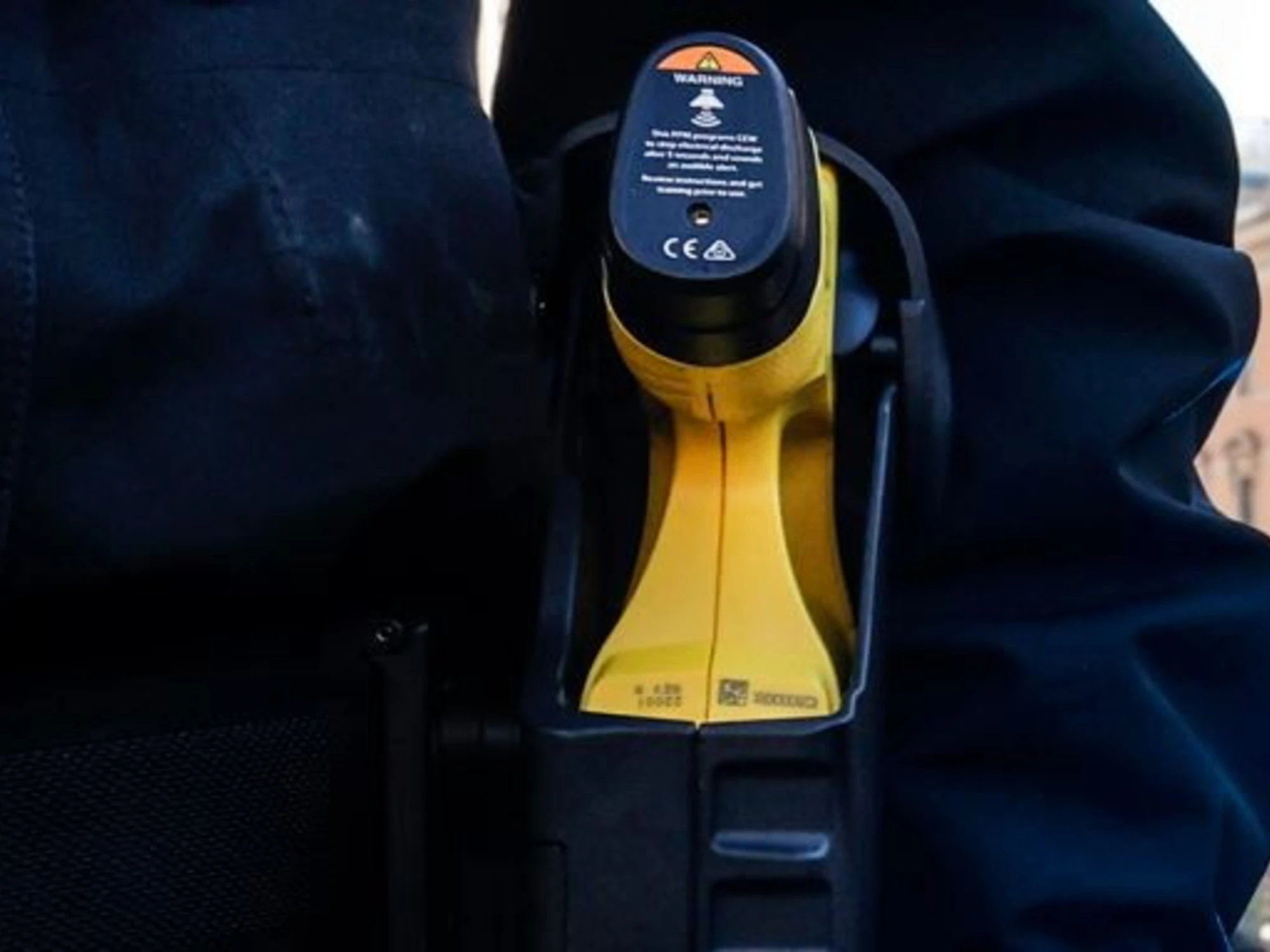 Ha un malore e muore: era stato fermato col taser