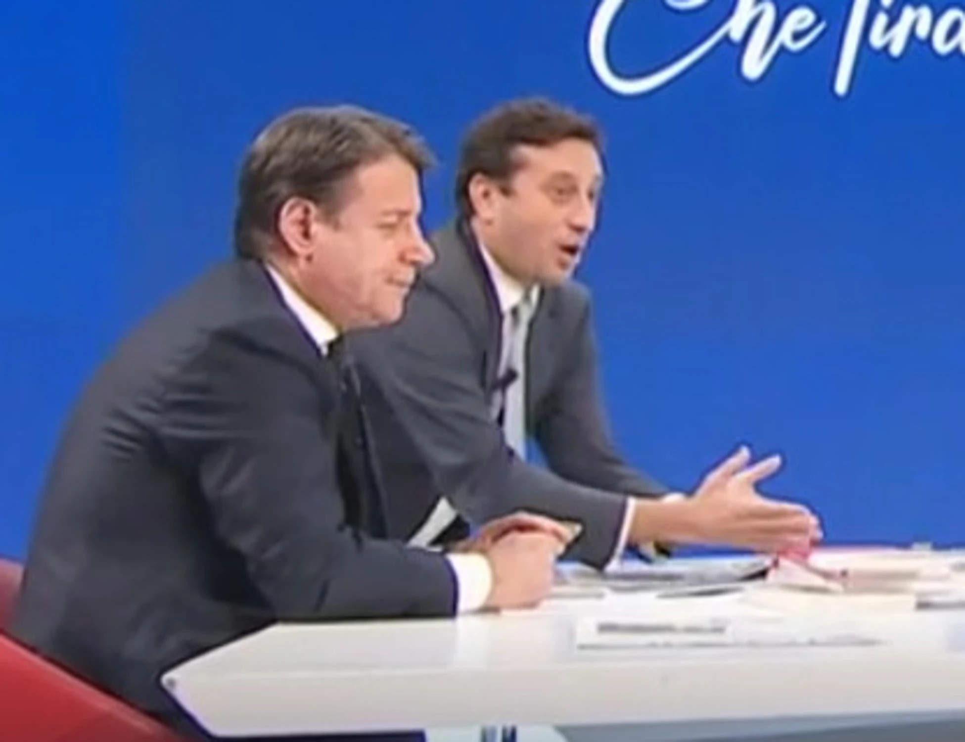 David Parenzo inchioda Giuseppe Conte: "Se dice sempre 'la mia è migliore'..."