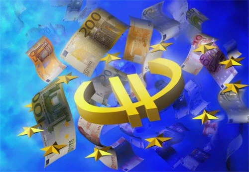 In sei anni l'euro ci ha rubatooltre il 15% del nostro reddito