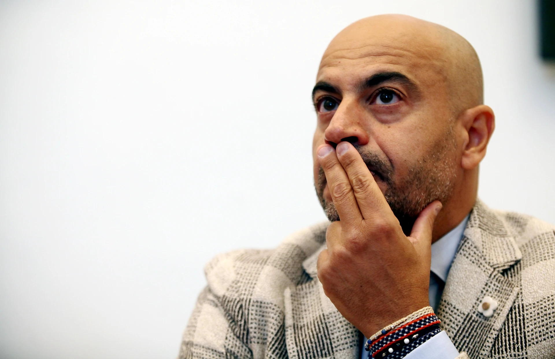 Alessandro Di Battista, Gianluigi Paragone e la coltellata a Luigi Di Maio: "Oggi, al Movimento..."