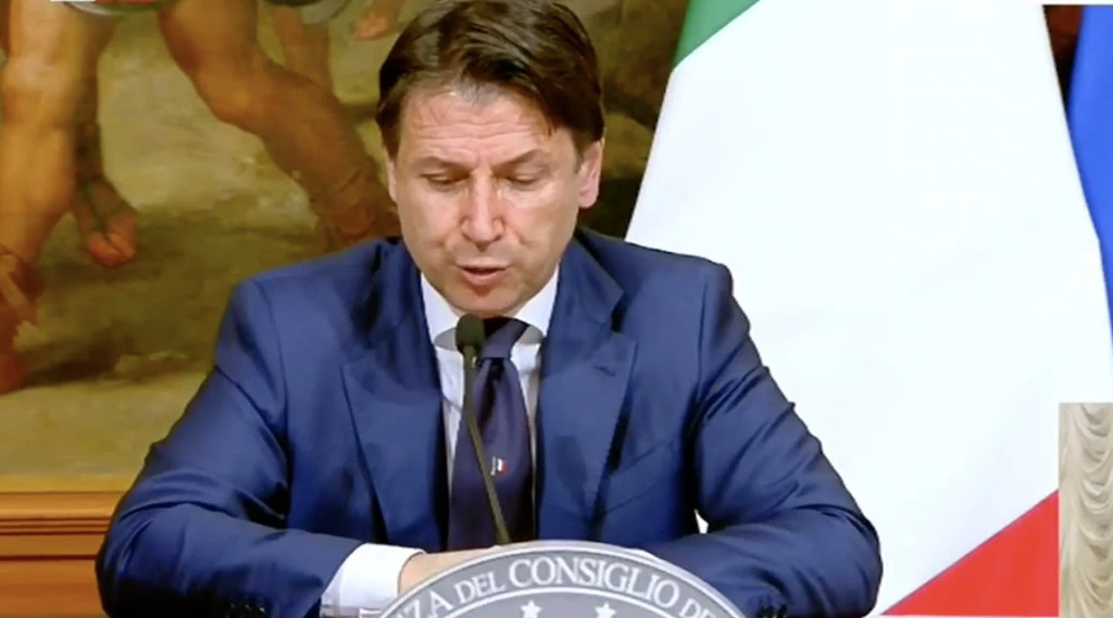 Dl Rilancio, Giuseppe Conte in conferenza: "Questa volta i soldi arrivano", il Cdm approva il pacchetto da 55 miliardi