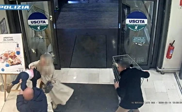 Bergamo, tentò di rapire una bimba al supermercato: straniero assolto per vizio di mente