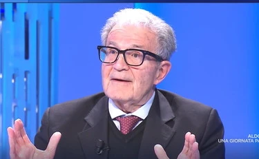 Otto e mezzo, da Prodi altro fango su Meloni: "Mentre cuocevo il minestrone..."