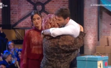 Affari tuoi, rovinata da nonna Silvana: la sua faccia