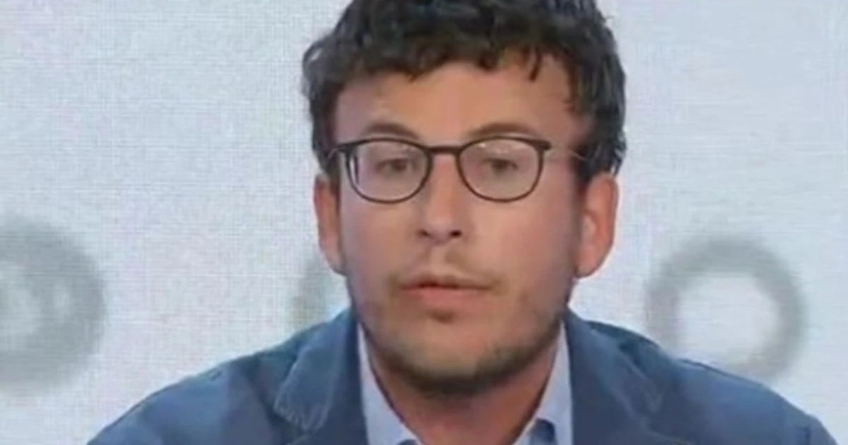 Coronavirus, Diego Fusaro contro Otto e Mezzo: "Non vogliono la riapertura dell'Italia, al potere giova l’emergenza"