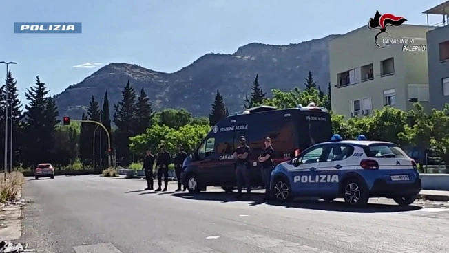 Blitz interforze allo Zen di Palermo, arresti e denunce