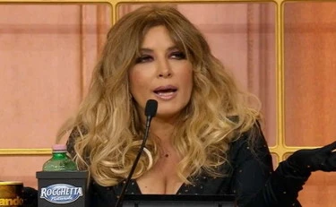 Selvaggia Lucarelli contro Saviano: "Un vuoto osceno"