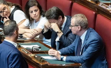 https://media.liberoquotidiano.it/L_H22mk1s4HIUca3ouJoegjVdk-n6aW0GcRkSQkJJ2o/width:800/quality:90/aW1hZ2VzLzIwMjYvMDcvMzAvMDY1MzA2NDg4LTY2ZTljYTIxLTczZGMtNGU4NS1iZGQ5LTYxZGM0Y2UyOTcxOS5qcGc.webp