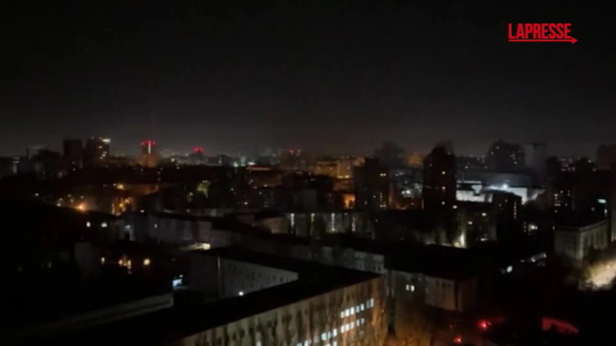 Kiev sotto attacco russo, almeno un morto e 24 feriti