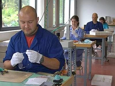 Istat: produzione industriale in calo