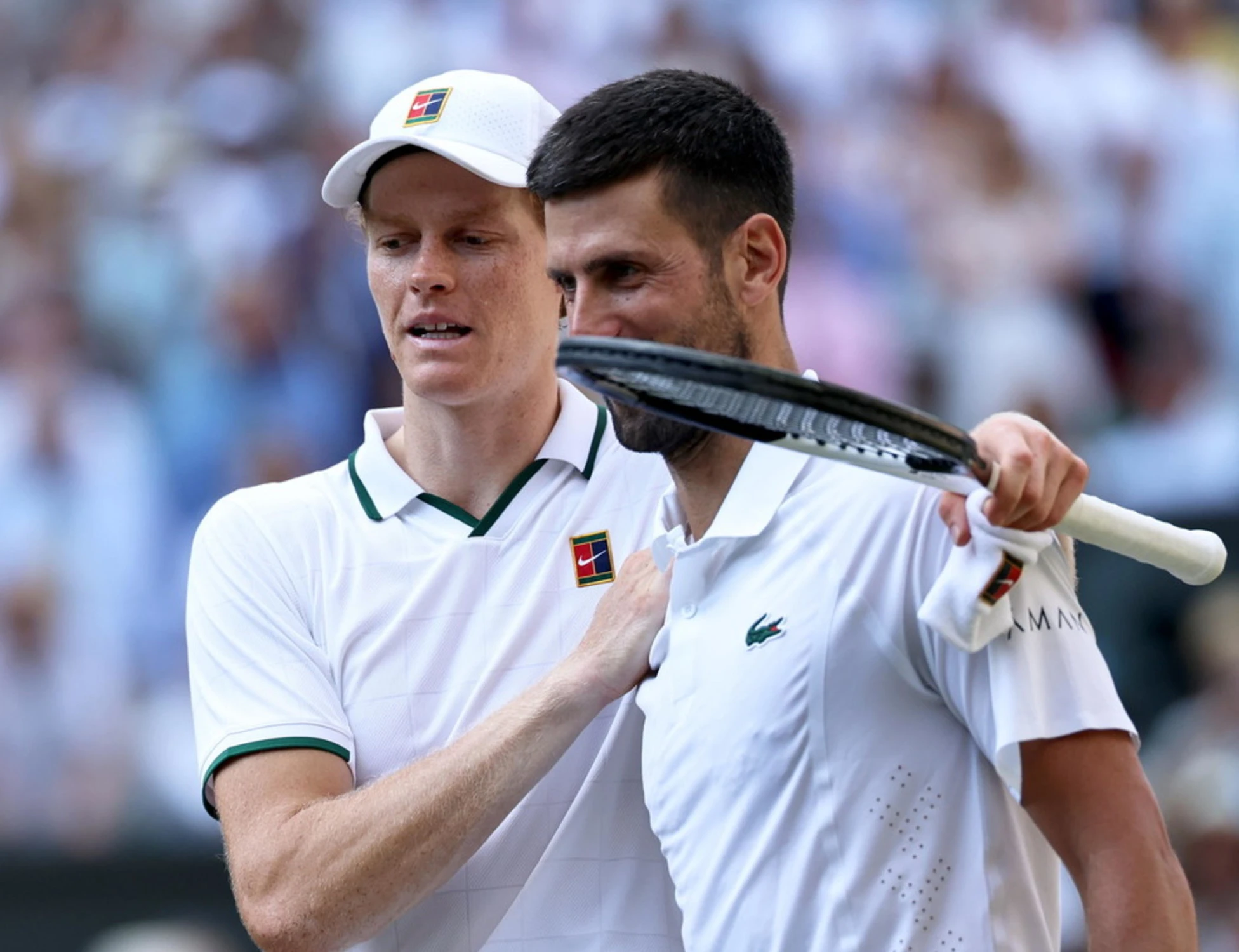 Novak Djokovic 'impazzisce': "Sinner? Calci in cu*** ogni giorno"
