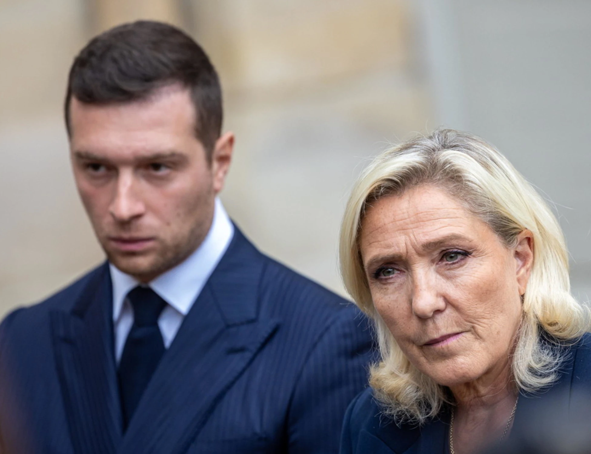 Marine Le Pen stronca Macron: "L'ultima cartuccia, chi sarà premier dopo Lecornu"