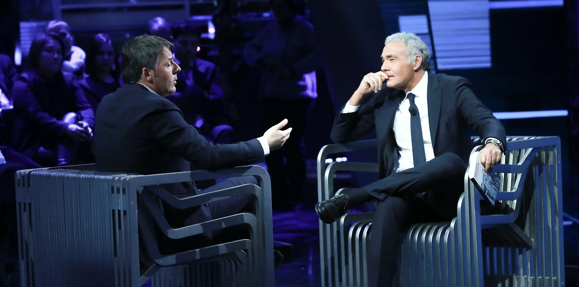 Massimo Giletti a L'aria che tira contro Matteo Renzi: "Perché si deve dimettere da senatore"