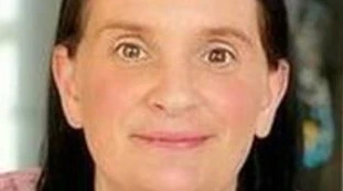  Sue Radford, la madre di 22 figli in rovina per Natale: a cosa si è ridotta