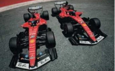 Ferrari in pista a Monza con un omaggio a Schumi