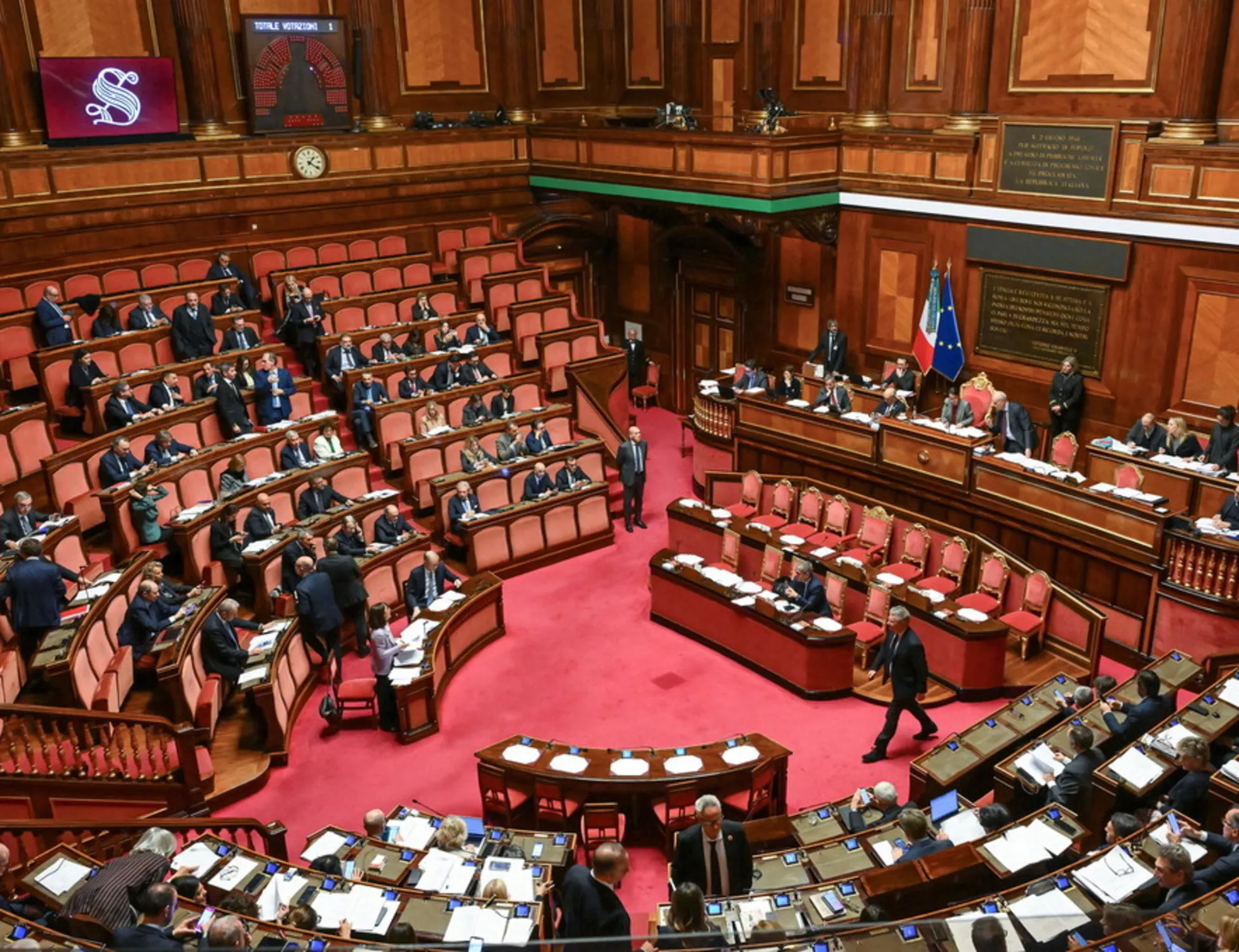 Leggi l'articolo: Spaccio, pugno di ferro del governo: la sinistra va in tilt