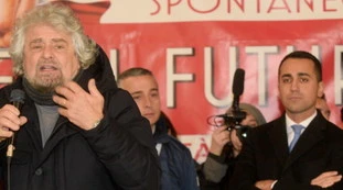 Beppe Grillo e Luigi Di Maio, è resta dei conti: "Traditore", "Pensiamo all'Italia"