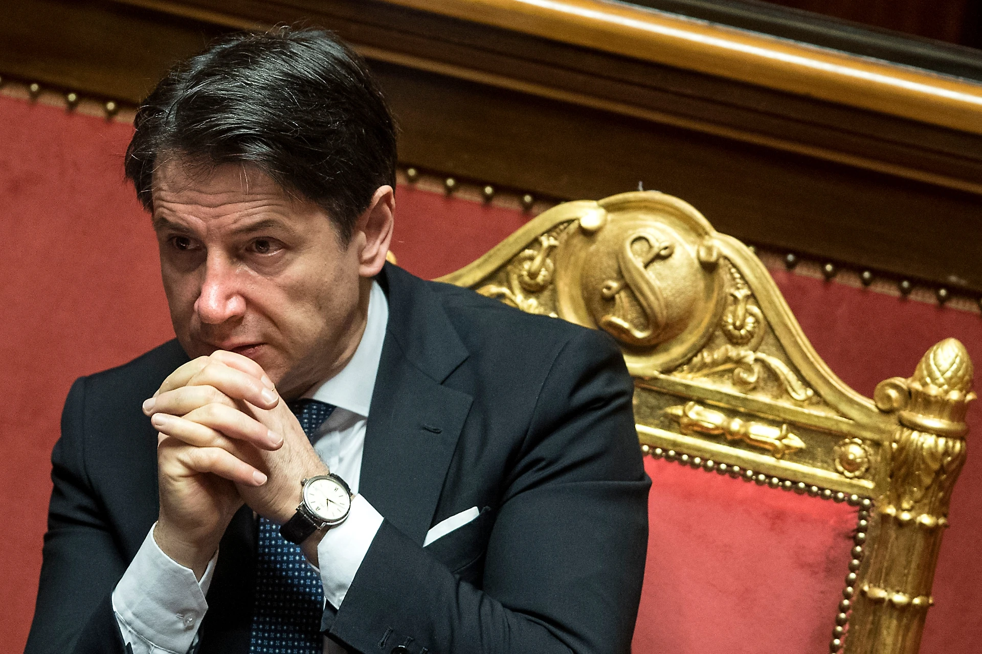 Giuseppe Conte, le telefonate ai senatori di Forza Italia per creare un gruppo alternativo a Iv: "Aiutatemi"