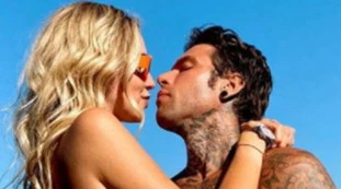 Chiara Ferragni e Fedez, valanga di critiche per il dettaglio-horror nella foto: "Una cosa orrenda"