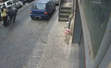 Catania, non si ferma all'alt e travolge il poliziotto: finisce in dramma