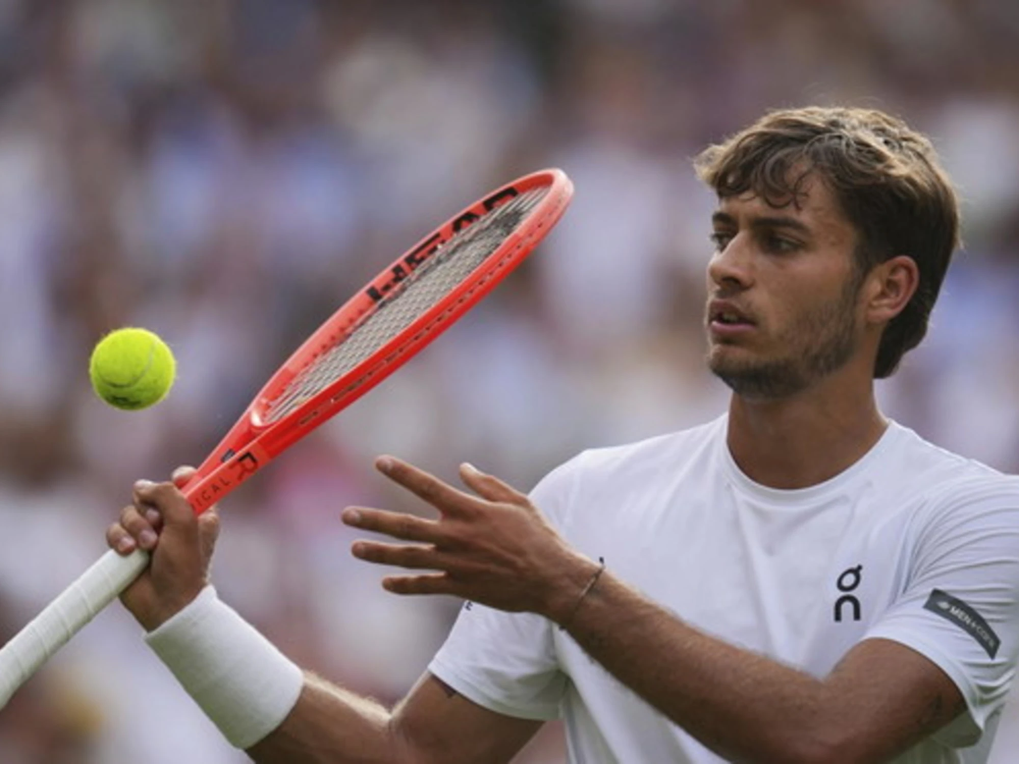 Flavio Cobolli si arrende a Djokovic in 4 set: il serbo in semifinale con Sinner