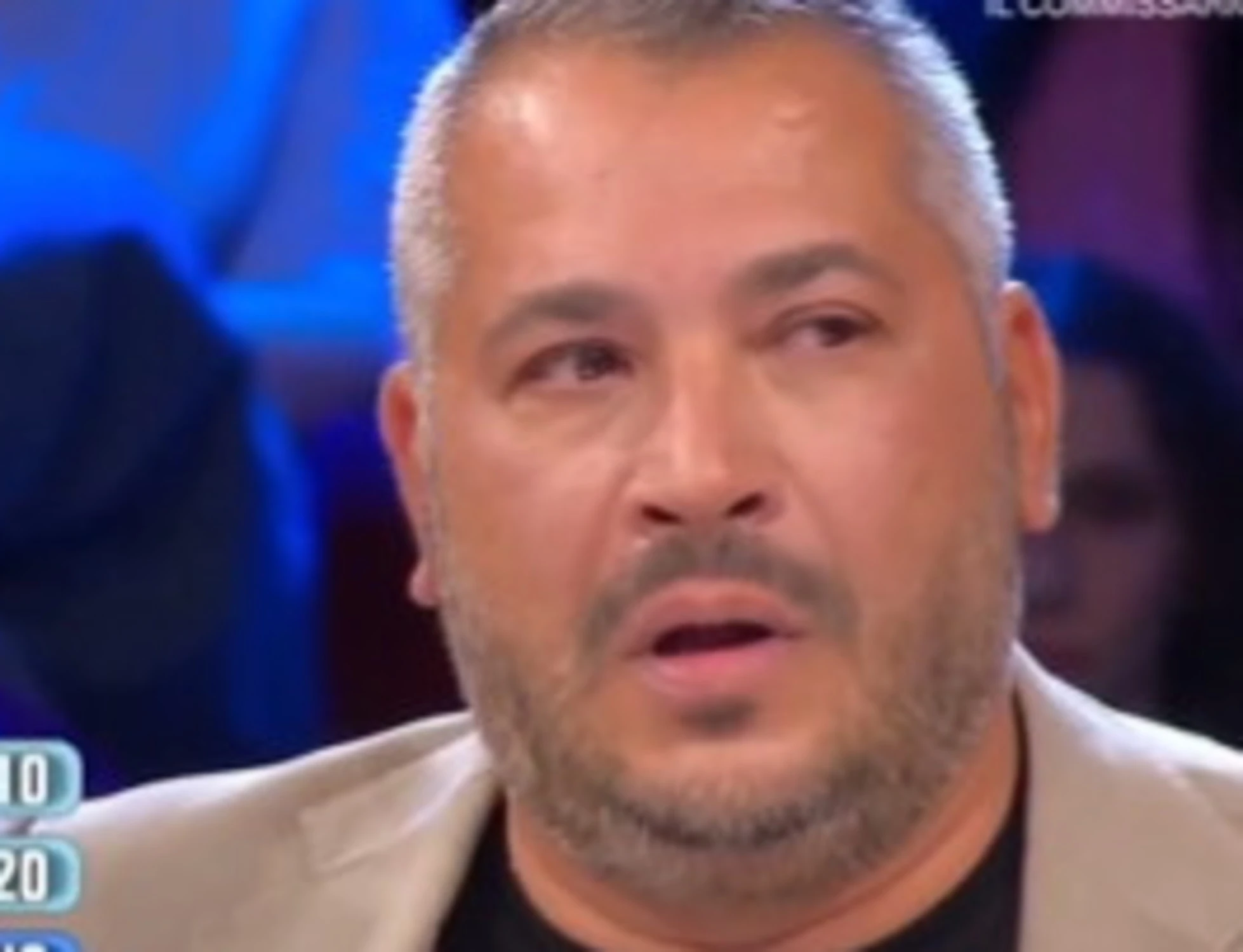 Affari tuoi, disastro Dado: "Giocano a c***o"