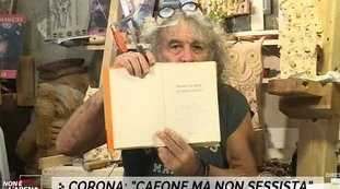 Non è l'arena, "Di Mare Giuda!". Mauro Corona fuori controllo da Giletti: "Guardate cosa c'è scritto qui"