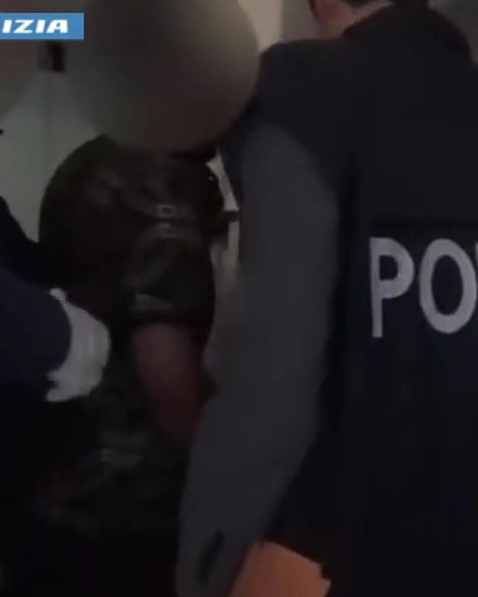 Lecco, arrestato uno studente egiziano di 20 anni: Jihad, che manuali aveva in casa