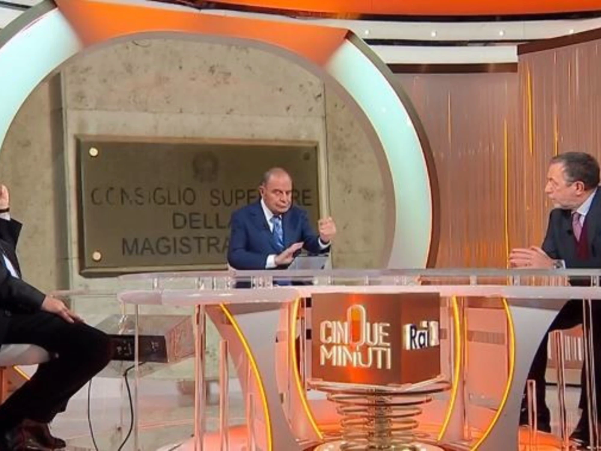 Caiazza spiana Parodi: "Tutto il mondo ha le carriere separate!"