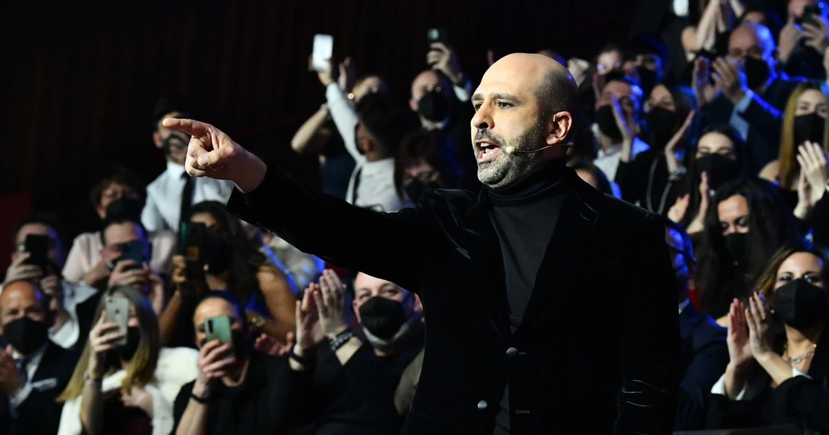 Checco Zalone "gela" Virginia Raffaele: "Non glielo darò mai"