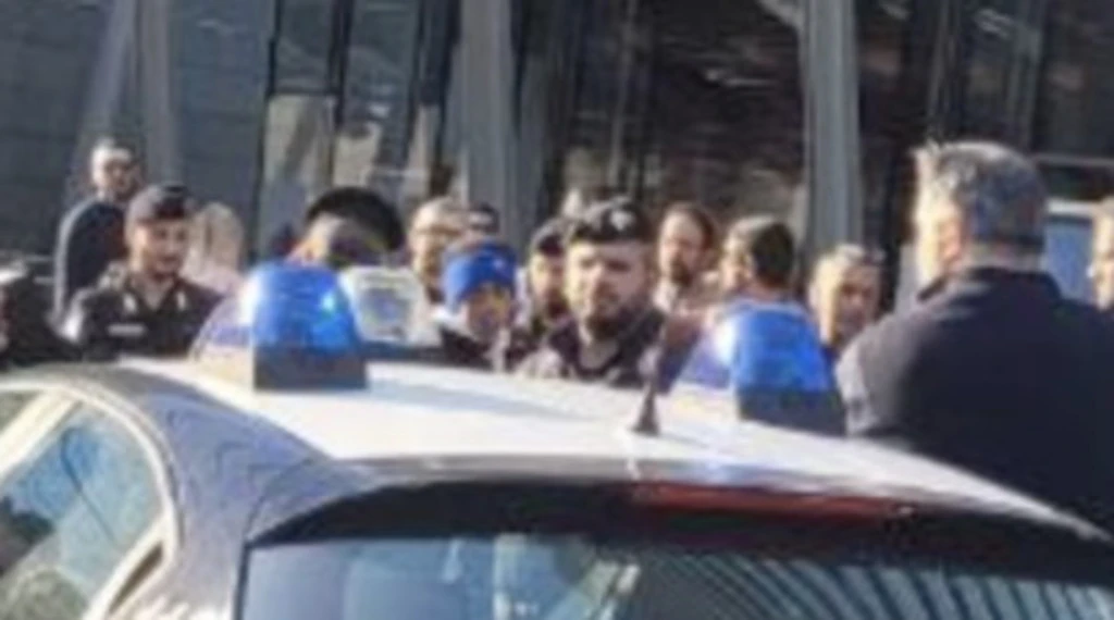 Milano, 21enne rapisce bimbo di 2 anni: choc in piazza, chi la ferma