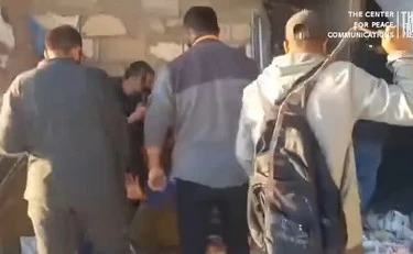 Hamas, caccia all'uomo e sprangate in strada: violenza fuori controllo