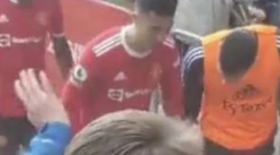 Cristiano Ronaldo spacca il telefono a un 14enne autistico? "Cosa ha scoperto la polizia"