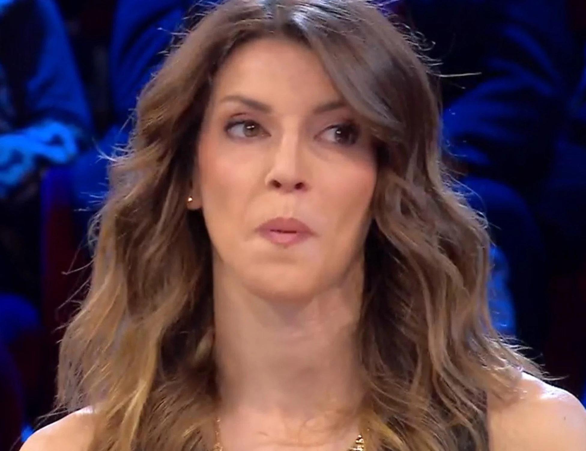 Affari tuoi, rivolta contro Elena: "Le pezze al c***o?"