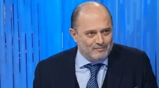 Franco Bechis contro i virologi: "Puro terrorismo, andate a ballare in piazza", ecco i veri dati sul contagio