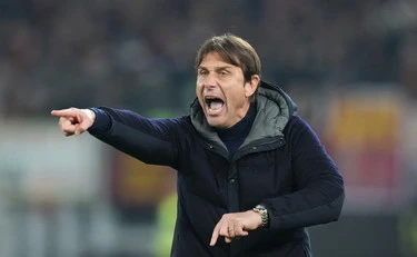 Una clamorosa tegola per il Napoli: fuori Neres
