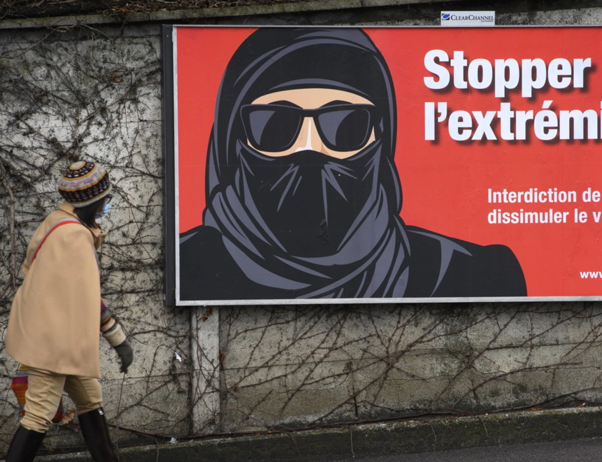 Burqa nei luoghi pubblici: la scelta fatta dalla Danimarca dovrebbe far riflettere anche l'Italia